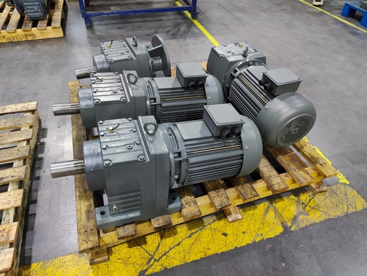 caliente-venta del motor adaptado helicoidal de R para la maquinaria de la materia textil del transportador y muchas industrias